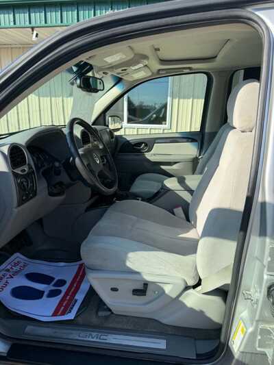2008 GMC Envoy, $1700. Photo 5