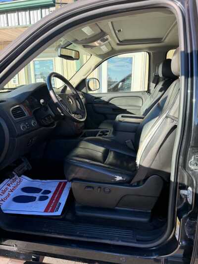 2010 Chevrolet 1500 Crew Cab, $6000. Photo 5