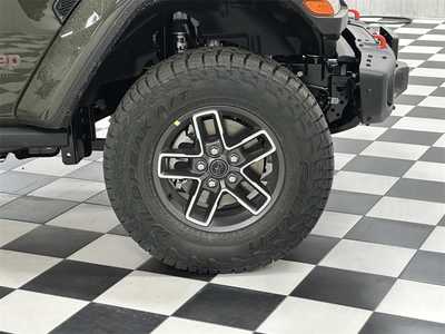 2024 Jeep Gladiator, $62703. Photo 5