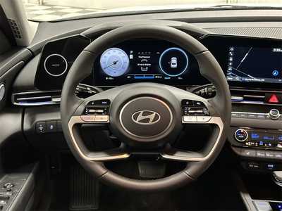 2024 Hyundai Elantra, $25045. Photo 10