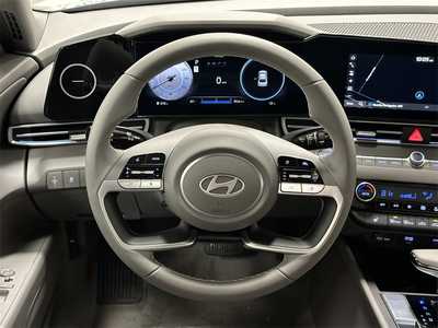 2024 Hyundai Elantra, $24623. Photo 10