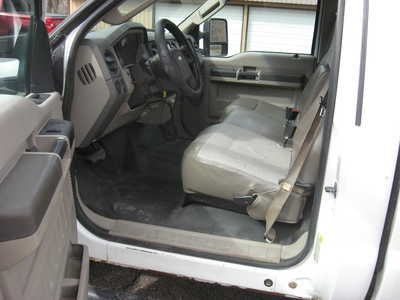 2008 Ford F250 Reg Cab, $8900. Photo 5
