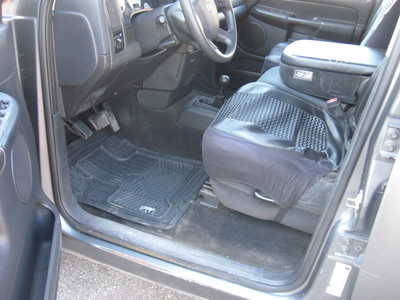 2005 RAM 1500 Crew Cab, $2999. Photo 5