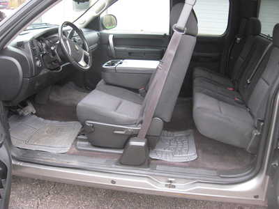 2013 Chevrolet 1500 Ext Cab, $5900. Photo 5