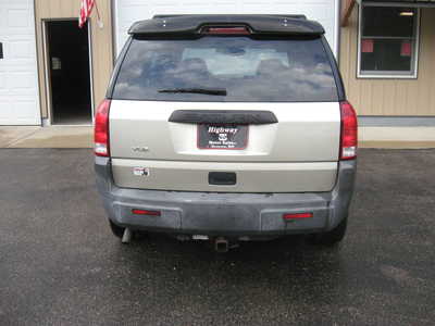 2002 Saturn VUE, $4900. Photo 4