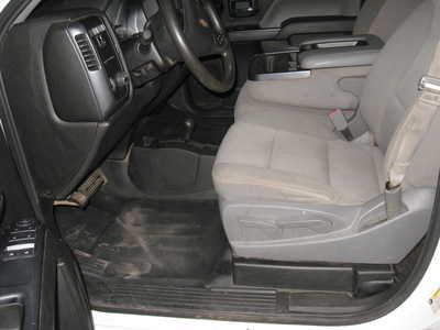 2016 Chevrolet 2500 Reg Cab, $15900. Photo 5