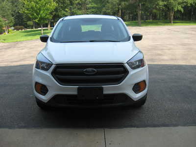 2018 Ford Escape, $5700. Photo 2