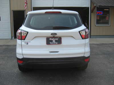 2018 Ford Escape, $5700. Photo 4