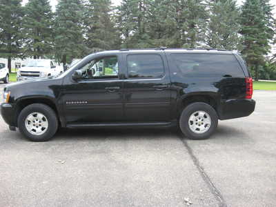 2012 Chevrolet Suburban, $5500. Photo 1