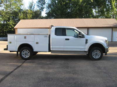 2019 Ford F250 Ext Cab, $11900. Photo 3