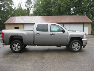 2014 Chevrolet 2500 Crew Cab, $6900. Photo 3