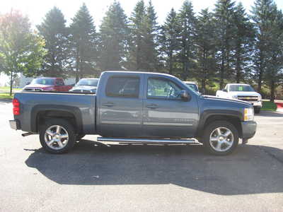 2013 Chevrolet 1500 Crew Cab, $7900. Photo 3