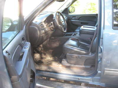2013 Chevrolet 1500 Crew Cab, $7900. Photo 5