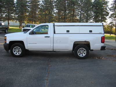 2014 Chevrolet 1500 Reg Cab, $3900. Photo 1