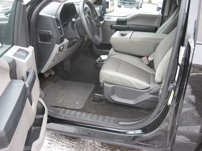 2016 Ford F150 Reg Cab, $8900. Photo 4