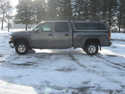 2001 Chevrolet 2500 Crew Cab, $2999. Photo 1