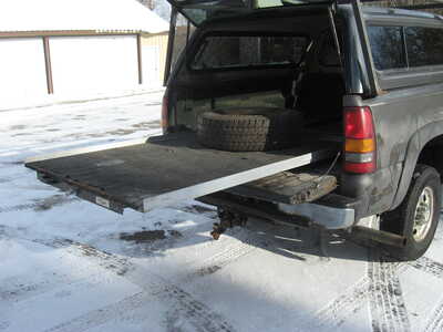 2001 Chevrolet 2500 Crew Cab, $2999. Photo 6