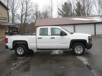 2014 Chevrolet 1500 Ext Cab, $6900. Photo 3