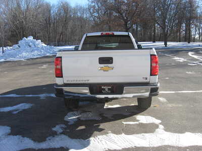2015 Chevrolet 1500 Reg Cab, $6900. Photo 4
