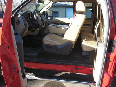 2013 Ford F250 Ext Cab, $9700. Photo 5
