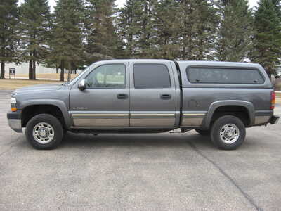2001 Chevrolet 2500 Crew Cab, $3900. Photo 1