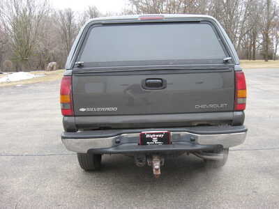 2001 Chevrolet 2500 Crew Cab, $3900. Photo 4