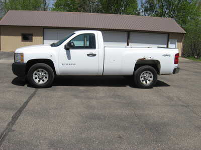 2013 Chevrolet 1500 Reg Cab, $2999. Photo 1