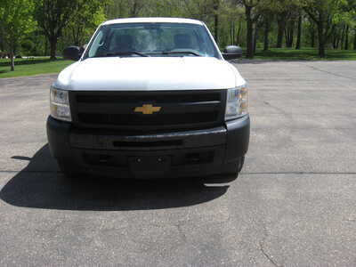 2013 Chevrolet 1500 Reg Cab, $2999. Photo 2
