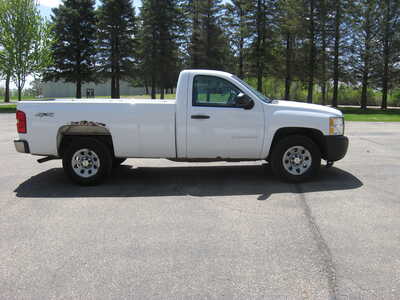 2013 Chevrolet 1500 Reg Cab, $2999. Photo 3