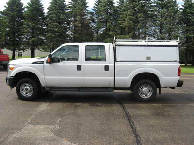 2016 Ford F250 Crew Cab, $9500. Photo 1