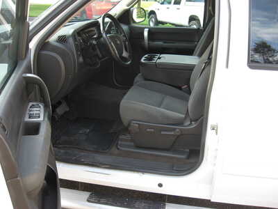 2009 Chevrolet 1500 Crew Cab, $7900. Photo 5