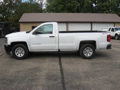 2017 Chevrolet 1500 Reg Cab, $9700. Photo 1