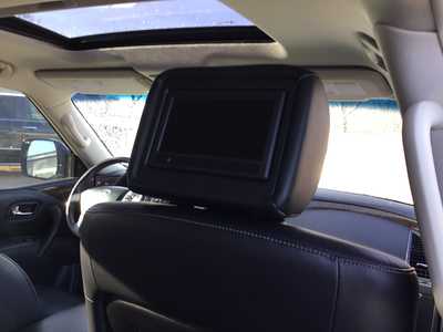 2015 Infiniti QX80, $21998. Photo 8