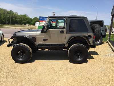 2004 Jeep Wrangler, $11998. Photo 3