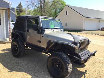 2004 Jeep Wrangler, $11998. Photo 5
