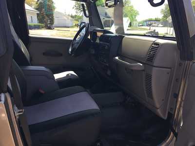 2004 Jeep Wrangler, $11998. Photo 7