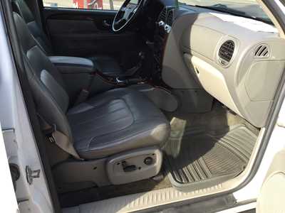 2004 GMC Envoy, $5998. Photo 6