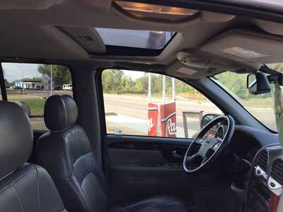 2004 GMC Envoy, $5998. Photo 8