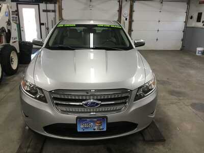 2012 Ford Taurus, $10998. Photo 2