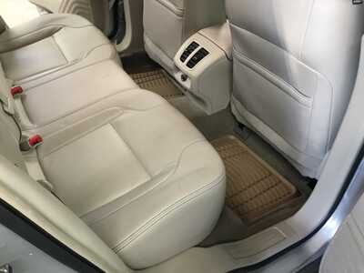 2012 Ford Taurus, $10998. Photo 6