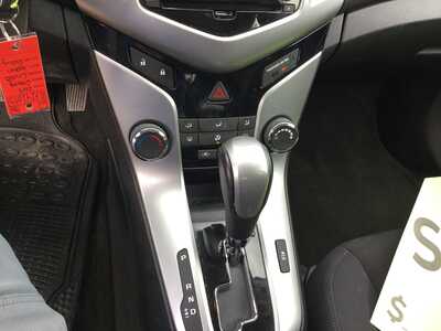 2014 Chevrolet Cruze, $8998. Photo 7