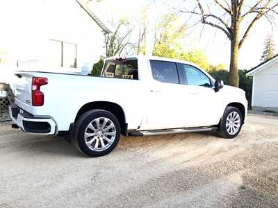 2021 Chevrolet 1500 Crew Cab, $36998. Photo 3