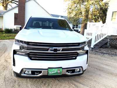 2021 Chevrolet 1500 Crew Cab, $36998. Photo 4