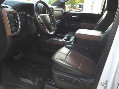 2021 Chevrolet 1500 Crew Cab, $36998. Photo 6
