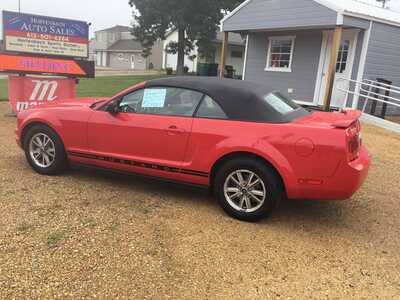 2005 Ford Mustang, $7998. Photo 3