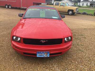 2005 Ford Mustang, $7998. Photo 6