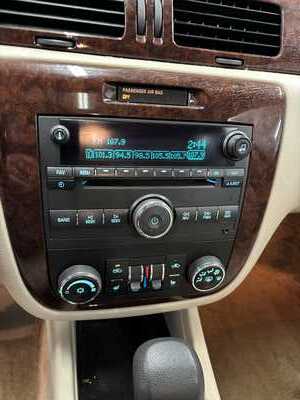 2010 Chevrolet Impala, $0. Photo 10