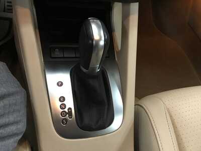 2014 Volkswagen Eos, $11998. Photo 11
