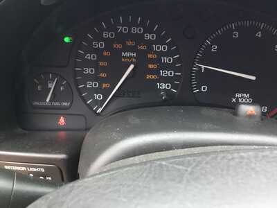 1998 Saturn S Series, $3998. Photo 9