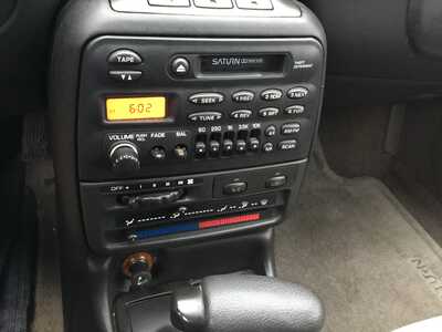 1998 Saturn S Series, $3998. Photo 10